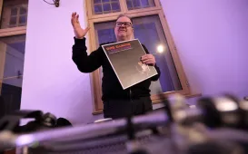 Muzyczna podróż z Hirkiem Wroną