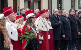 Kwiaty w 552. rocznicę urodzin Kopernika