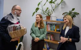 Wizyta minister funduszy i polityki regionalnej w Centrum Rozwoju i Terapii