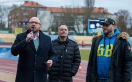 Inauguracja rundy wiosennej III ligi piłki nożnej - ZKS Elana 1968 vs. Flota Świnoujście
