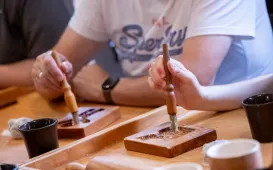 Młodzież z Getyngi i Cheltenham w Muzeum Toruńskiego Piernika