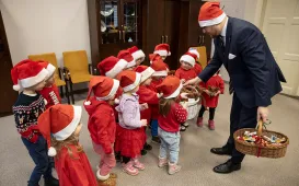 Przedszkolaki z PM1 z wizytą u prezydenta, 15.12.2025