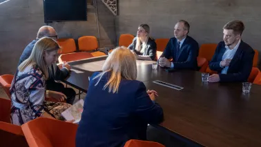 Z ministrą Gajewską o opiece wczesnodziecięcej.