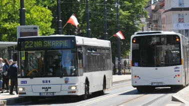 Komunikacja miejska w majówkę