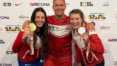 Toruńska bokserka Basia Marcinkowska z Pucharem Świata