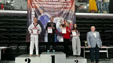 Gabriela Wrzeszcz z KS Centuria Toruń stori na najwyższym podium Mistrzostw Polski Juniorów