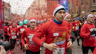 Festiwal Biegów Świętych Mikołajów znów zawitał do Torunia