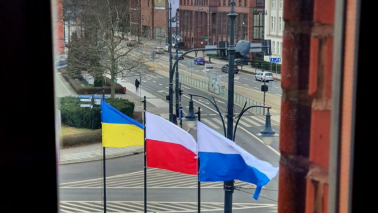 Flagi Torunia, Polski i Ukrainy przed Urzędem Miasta Torunia
