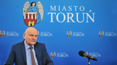 Na zdjęciu: prezydent Michał Zaleski z mikrofonem