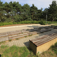 Na zdjęciu: zrewitalizowany park za pawilonem Maciej