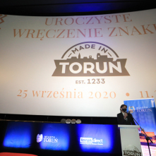 Na zdjęciu: rozpoczęcie gali wręczenia certyfikatów Made in Toruń